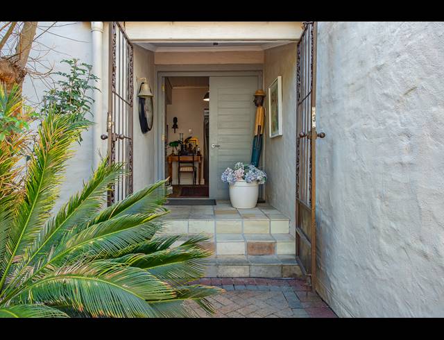 4 BEDROOM FREEHOLD FOR SALE IN GROENVLEI